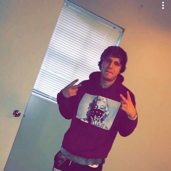 Meet your Posher, Devon - Picture 1 of 1